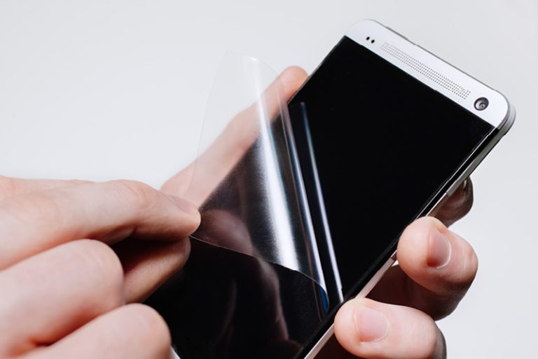 Hydrogel Screen Protector vs Tempered Glass2