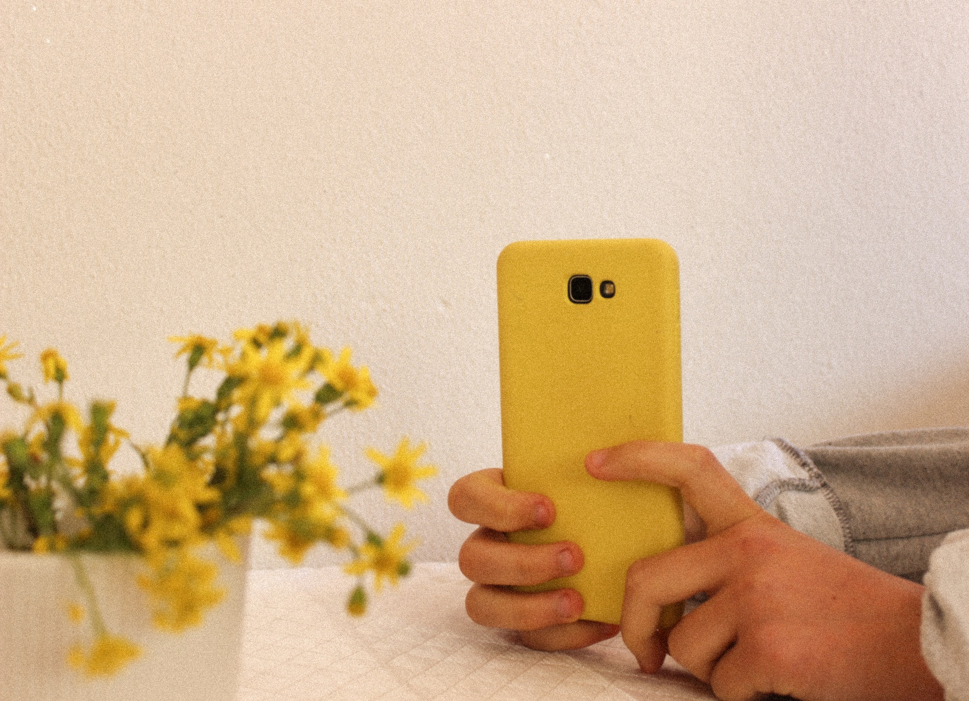 SOS Phone Repairs’ Guide to Choosing the Right Phone Case