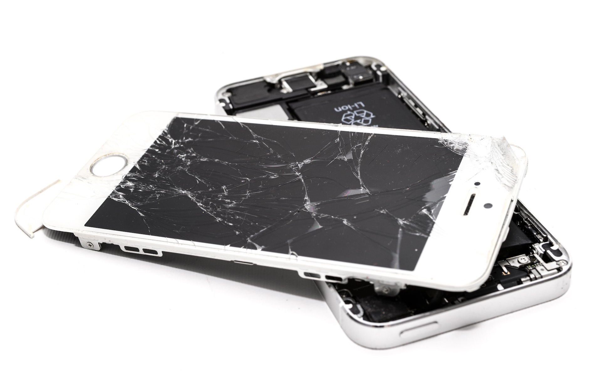 The Art of Mobile Phone CPR: SOS Phone Repairs Unveils Repair Secrets
